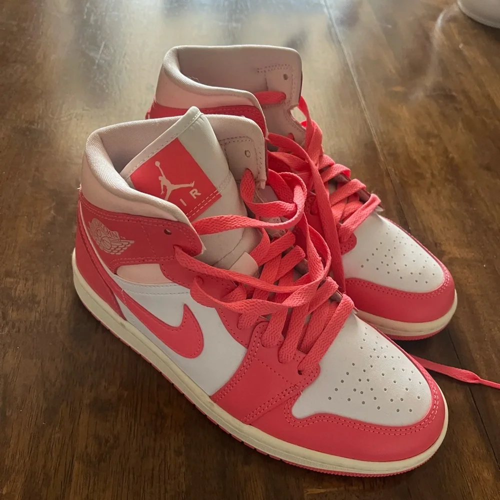 Nike Jordan’s - Picture 1 of 5